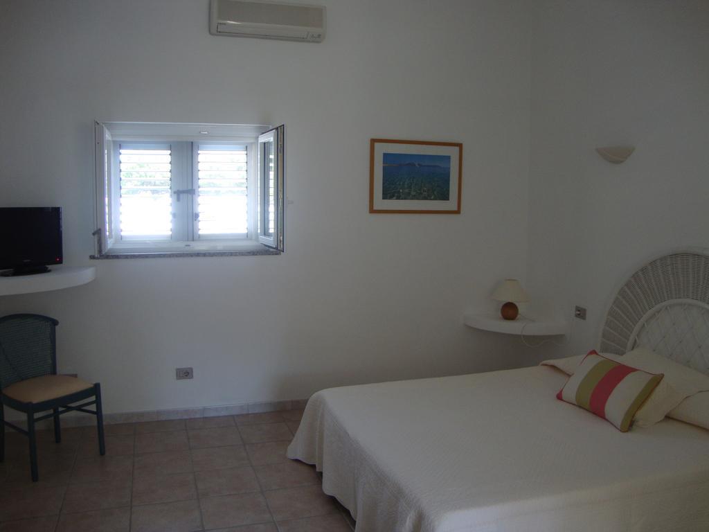 Camping Residence Chalet La Pomposa Terrazzoni Bonifacio  Chambre photo
